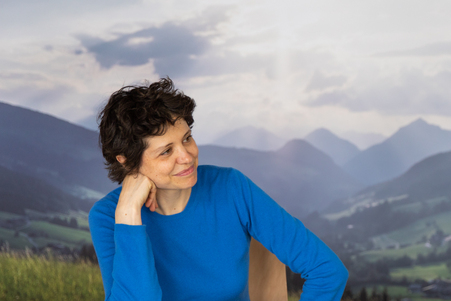 Univ.-Prof.in Mag.aart. Anna Artaker